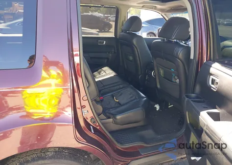 2009 Honda Pilot Touring z USA, uszkodzony, nr VIN 5FNYF48939B005946